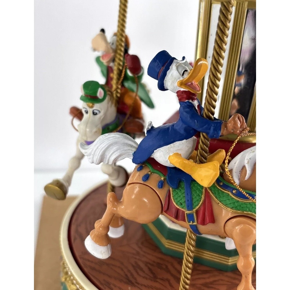 Vintage 1996 Mr. Christmas Disney A Mickey Holiday Go Round Carousel 50 Songs - Picture 9 of 11